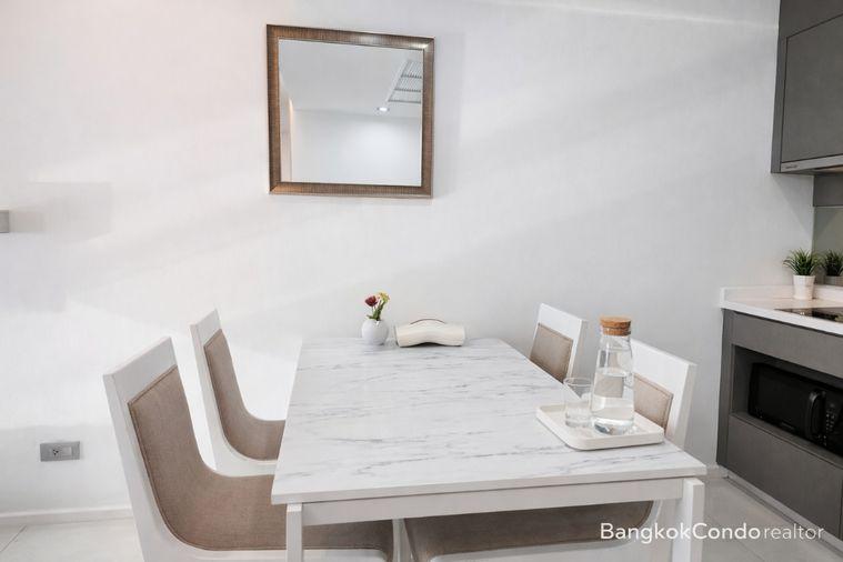 picture 🚆 Prime Condo Location For Rent 📌 The Bangkok Sathorn  (Line: @rent2022) | Near BTS Surasak  ✨ Ready to move in! ✨ 📌 Ref Code: A10209 - 9/16
