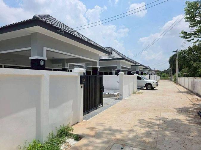 รูป ขายบ้านเดี่ยวสร้างใหม่ ห้วยใหญ่ พัทยา ซอยลุงจิ๋ว บ้านใหม่พร้อมอยู่ - รูปที่ 10/11