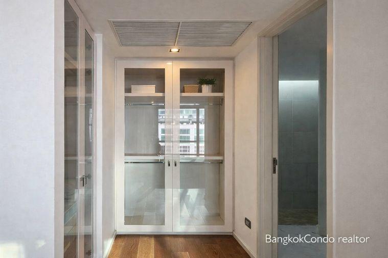 picture 🚆 Prime Condo Location For Rent 📌 The Bangkok Sathorn  (Line: @rent2022) | Near BTS Surasak  ✨ Ready to move in! ✨ 📌 Ref Code: A10209 - 10/16