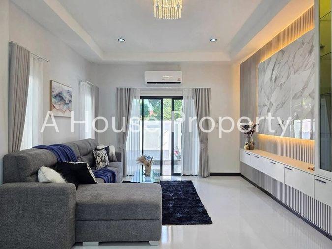 รูป ขายบ้านเดี่ยวสร้างใหม่ ห้วยใหญ่ พัทยา ซอยลุงจิ๋ว บ้านใหม่พร้อมอยู่ - รูปที่ 2/11