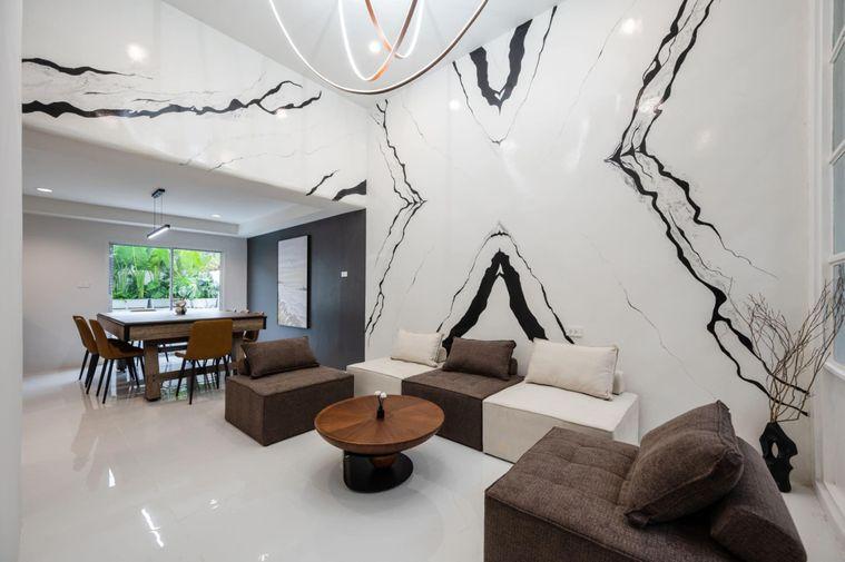 picture 🏡💎🚇✨ An exclusive detached home with a private swimming pool 🏊♂️ Spacious layout, perfect for large families 👨👩👧👦 - 2/10