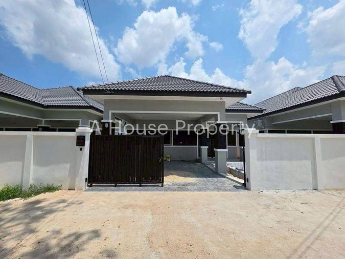 รูป ขายบ้านเดี่ยวสร้างใหม่ ห้วยใหญ่ พัทยา ซอยลุงจิ๋ว บ้านใหม่พร้อมอยู่ - รูปที่ 1/11