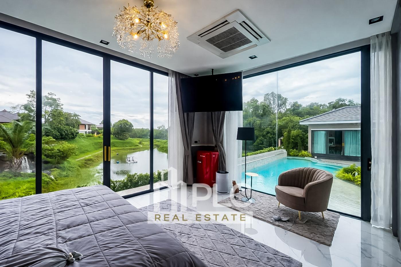 picture Mabprachan Luxury Villa for Sale 4 Bedroom Lake View - 13/24