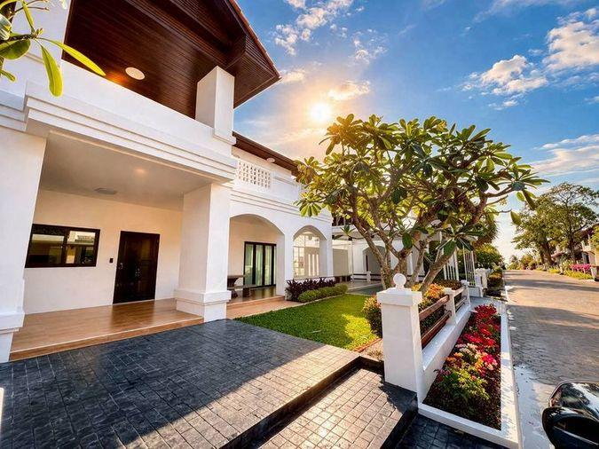 รูป ขายบ้านเดี่ยว หมู่บ้านหินวงนิเวศน์ นาจอมเทียน สัตหีบ ทำเลดี ใกล้ทะเล - รูปที่ 1/16