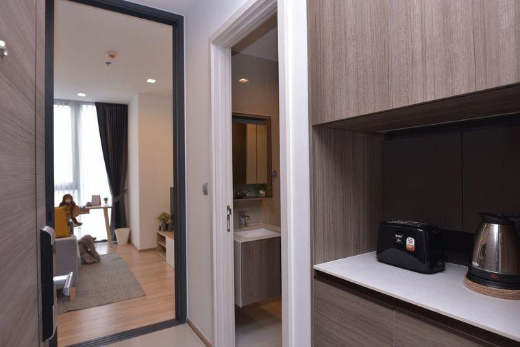 picture 🌼🚆 Prime Condo Location For Rent 📌 The Line Phahol–Pradipat  (Line: @rent2022) | Near BTS Saphan Khwai  ✨ Ready to move in! ✨ 📌 Ref Code: A11191 - 6/13