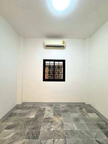 รูป ขายบ้านเดี่ยวศรีราชา รีโนเวทใหม่  หมู่บ้านสหภาพ 2 ใกล้แหล่งชุมชน - รูปที่ 8/13