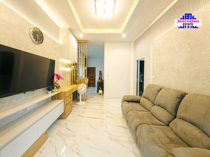 รูป 🔥 ขายขาดทุน ถูกที่สุดในโครงการ 🔥 ดิ เอลิแกนซ์ เพชรเกษม 81 (The Elegance Phetkasem 81) บ้านหรูหลังใหญ่ พร้อมเข้าอยู่ทันที - รูปที่ 3/20