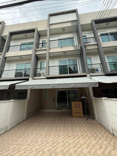 รูป ✨ให้เช่าTownHouse หมู่บ้านกลางเมืองสุขุมวิท 77 ✨LineID: @Propvel (มี@ ข้างหน้า)✨ - รูปที่ 1/10