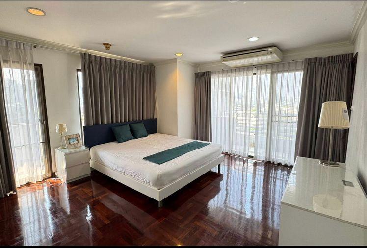 picture Richmond. 3beds 164sqm. Line id: @pfagent - 10/17