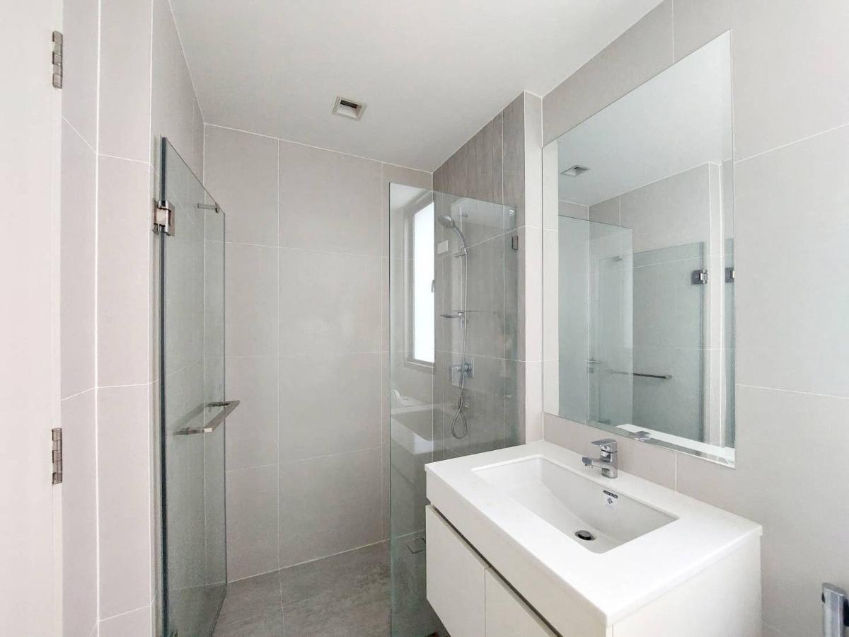 picture ✨For rent Baan Klang Muang Classe Ekkamai - Ramintra ✨LineID: @Propvel (with @ in front)✨ - 4/4