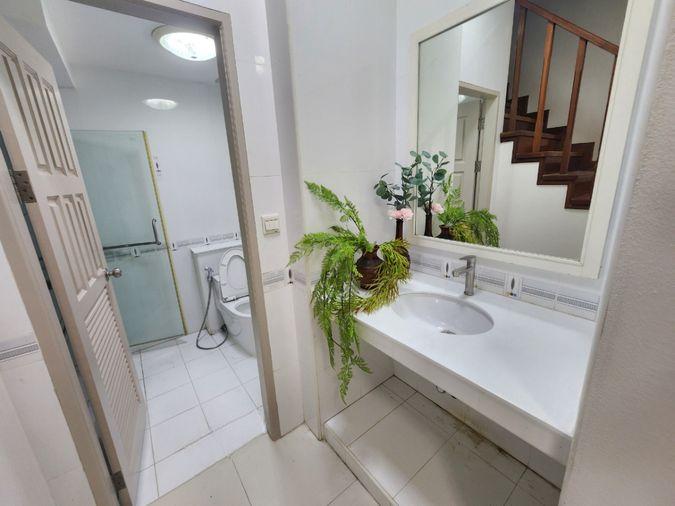 รูป 🔥ขายด่วน ทาวน์โฮมขนาดใหญ่พิเศษ ดรีมวิลเลจ สวนผัก 32 Dream Village Suan Phak ใกล้ Central Westville / ทางด่วนจตุจักร-ราชพฤกษ์ - รูปที่ 5/9