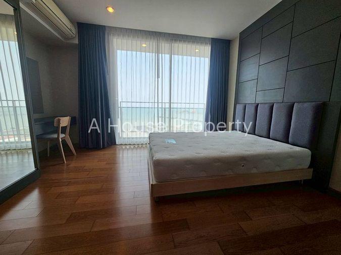 picture Luxury beachfront condo at Marina Bayfront Sriracha, with ocean view, move in Ready - 1/9