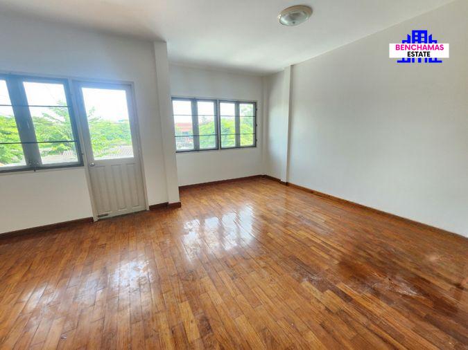 รูป 🔥ขายด่วน ทาวน์โฮมขนาดใหญ่พิเศษ ดรีมวิลเลจ สวนผัก 32 Dream Village Suan Phak ใกล้ Central Westville / ทางด่วนจตุจักร-ราชพฤกษ์ - รูปที่ 7/9