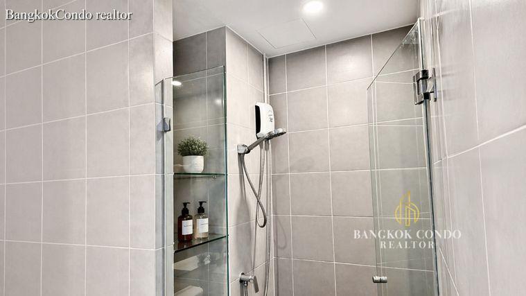 picture 🍀🚆 Cozy Room For Rent 📌 Ideo O2 Bangna Condominium (Line: @rent2022) | Near BTS Bangna ✨ Ready to move in! ✨ 📌 Ref Code: A11215 - 11/13