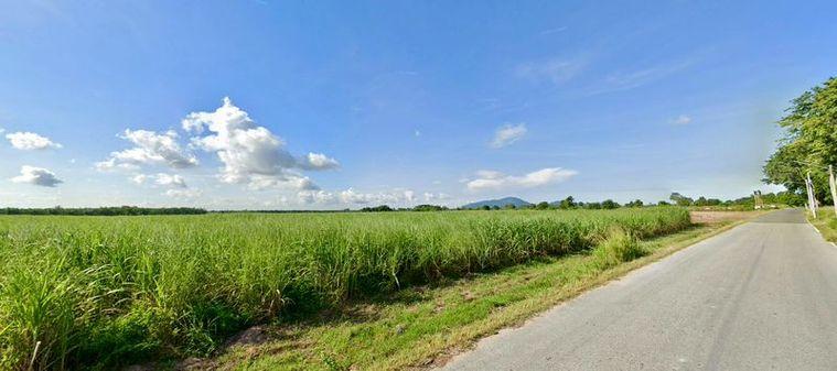รูป ขายที่ดินแปลงใหญ่ บ้านบึง ใกล้ถนน 331 ทำเลดี เดินทางสะดวก - รูปที่ 4/7