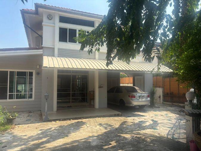 รูป 🔥 ขายบ้านเดี่ยว Homeplace Rattanathibet โฮมเพลส รัตนาธิเบศร์   ทำเลดี ปลอดภัย สภาพแวดล้อมเยี่ยม 🌳 ใกล้  MRT บางพลู เดินทางสะดวก  - รูปที่ 2/10
