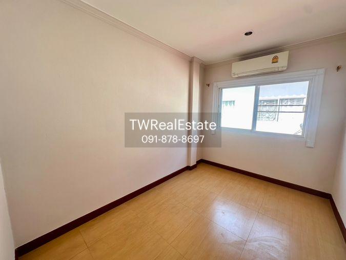 picture For Sale: 2-Storey Townhouse at Ratchathani 10, Kubon 27 Best Price in the Project | Solid Structure | Ideal for Renovation - 14/16