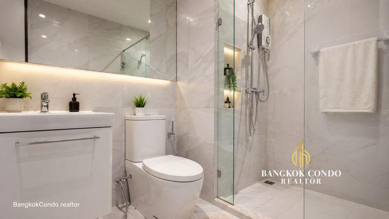 picture 🚆✨ Prime Condo Location For Rent 📌 Rhythm Ekkamai Condominium (Line: @rent2022) | Near BTS Ekkamai ✨ Ready to move in! ✨ 📌 Ref Code: A03720 - 9/12