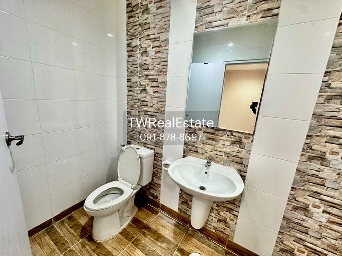 picture For Sale: 2-Storey Townhouse at Ratchathani 10, Kubon 27 Best Price in the Project | Solid Structure | Ideal for Renovation - 6/16