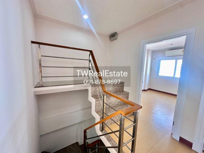 picture For Sale: 2-Storey Townhouse at Ratchathani 10, Kubon 27 Best Price in the Project | Solid Structure | Ideal for Renovation - 7/16