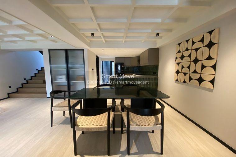 รูป ขาย -เช่าระยะยาว - ระยะสั้น ! ทาวน์เฮ้าส์ ! Code C20250600019..Townhouse in Phromphong, 3 ห้องนอน, 4 ห้องน้ำ, 4 ชั้น, แต่งครบ, ราคาพิเศษ!!📣 - รูปที่ 9/57