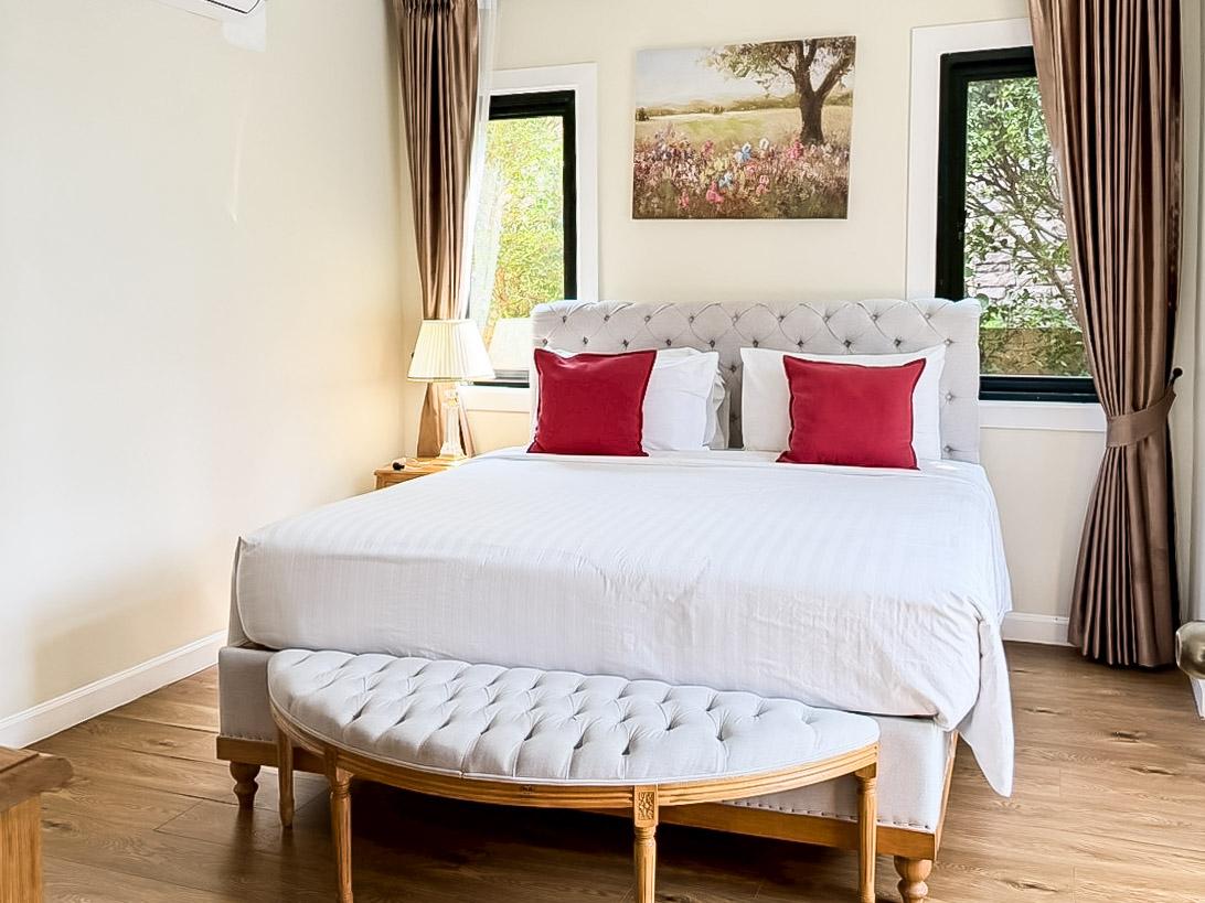 picture Na Jomtien Luxury Pool Villa for Sale Tuscan Style Home - 10/21
