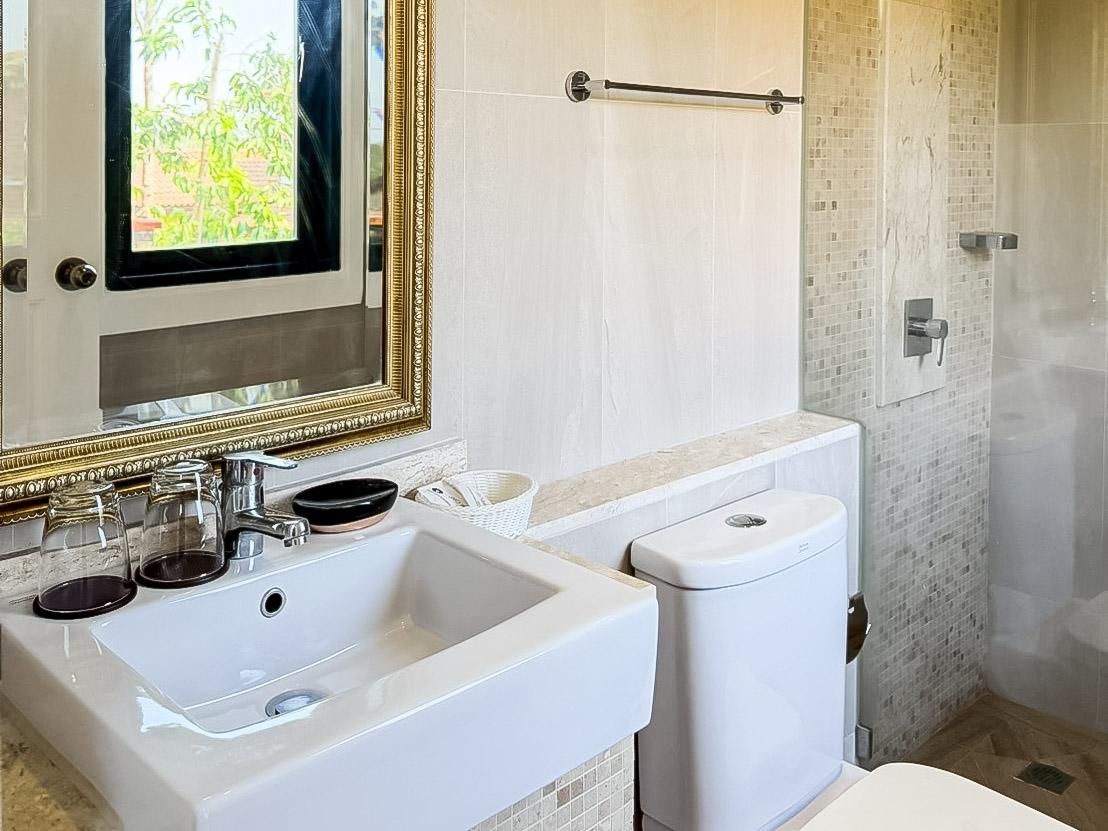 picture Na Jomtien Luxury Pool Villa for Sale Tuscan Style Home - 18/21