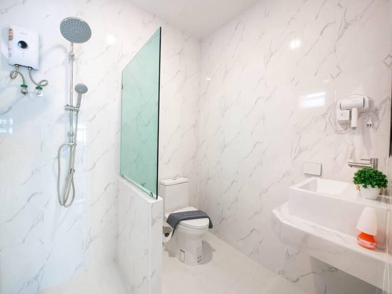 picture Pool Villa for Sale Huay Yai Pattaya Business Ready - 10/13