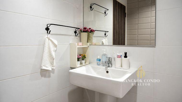 picture 🚆✨ Prime Condo Location For Rent 📍 Aspire Sukhumvit 48 (Line: @rent2022) | Near BTS Phra Khanong ✨ Ready to move in! ✨ 📌 Ref Code: A11220 - 12/14