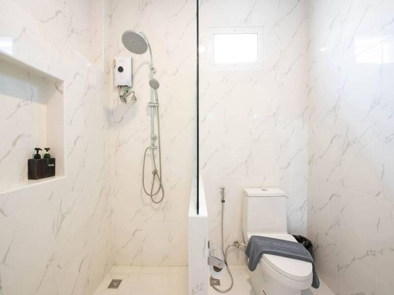 picture Pool Villa for Sale Huay Yai Pattaya Business Ready - 11/13