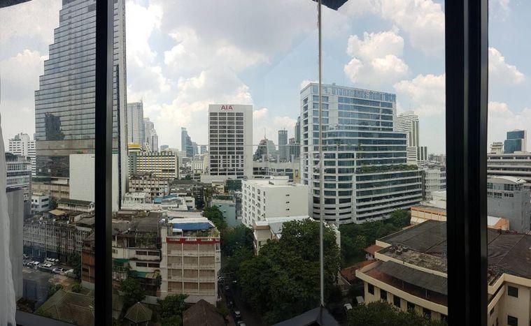 รูป  ✨ส่วนกลางลอยฟ้าสุด Exclusive วิวสวยที่สุดในย่าน 🏊‍♂️ M Silom สัมผัสสระว่ายน้ำและฟิตเนสลอยฟ้า 🎉 - รูปที่ 8/18