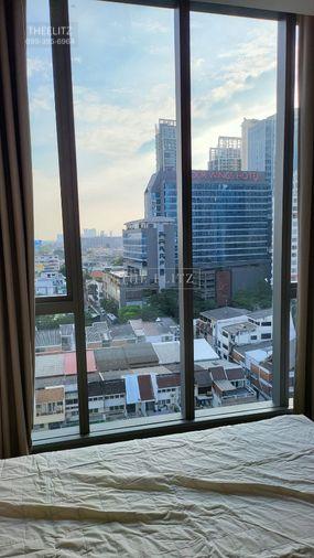 รูป ✨ ความเรียบหรูที่เปี่ยมด้วยรสนิยมและความพรีเมียมที่สัมผัสได้ ที่ KRAAM Sukhumvit 26 - รูปที่ 10/25