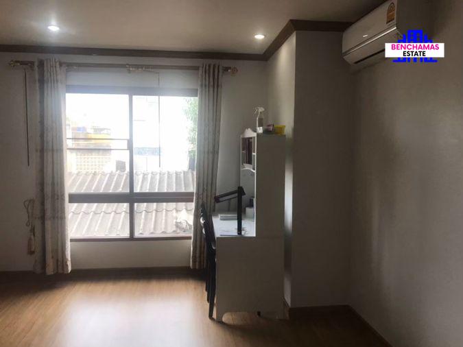 รูป ขาย คอนโดห้องใหญ่ Renovate ใหม่ พร้อมเข้าอยู่ 🔥 Klangkrung Resort Ratchada 7 กลางกรุง รีสอร์ท รัชดาภิเษก ซอย 7 📍ใกล้ MRT ห้วยขวาง - รูปที่ 3/11