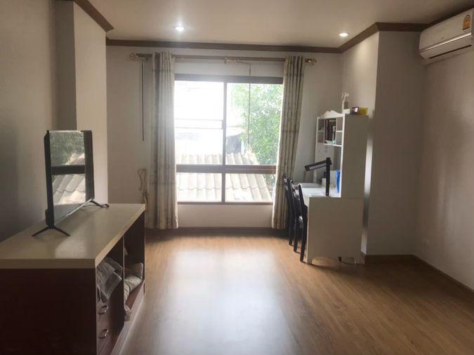 รูป ขาย  คอนโดห้องใหญ่  Renovate ใหม่  พร้อมเข้าอยู่ 🔥 Klangkrung Resort Ratchada 7 กลางกรุง รีสอร์ท รัชดาภิเษก ซอย 7 📍ใกล้ MRT ห้วยขวาง  - รูปที่ 2/11