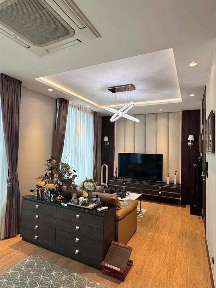 รูป 🏙️ ขายบ้านเดี่ยวหรู - ตกแต่งสไตล์ Modern Luxury Tropical ดีไซน์ทันสมัย  ผสานความหรูหรา บรรยากาศโปร่ง โล่ง สบาย REF. 014HSK - รูปที่ 11/28