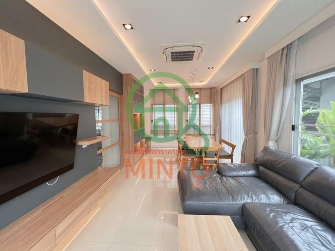 รูป ที่สุดของทำเล! 🏡 บ้านเดี่ยว Grandio วิภาวดี-รังสิต บิ้วอินหรูทั้งหลัง ทิศใต้ฮวงจุ้ยดี ใกล้ทางด่วนเพียง 2 นาที ✨ - รูปที่ 2/20