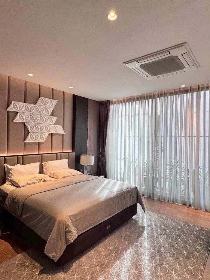 รูป 🏙️ ขายบ้านเดี่ยวหรู - ตกแต่งสไตล์ Modern Luxury Tropical ดีไซน์ทันสมัย  ผสานความหรูหรา บรรยากาศโปร่ง โล่ง สบาย REF. 014HSK - รูปที่ 10/28