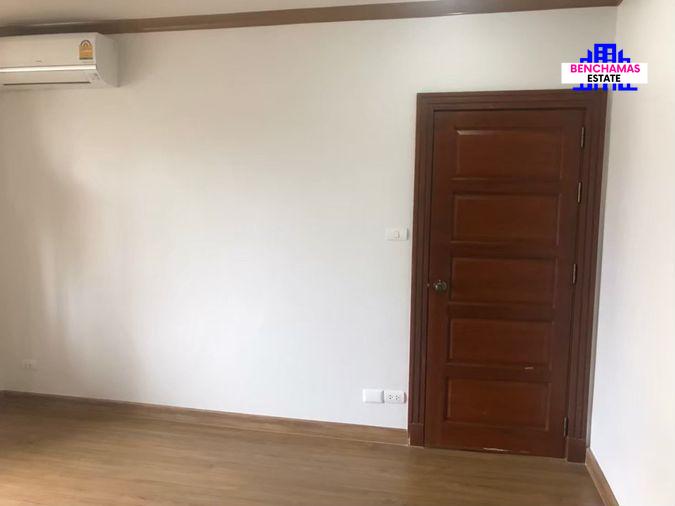 รูป ขาย คอนโดห้องใหญ่ Renovate ใหม่ พร้อมเข้าอยู่ 🔥 Klangkrung Resort Ratchada 7 กลางกรุง รีสอร์ท รัชดาภิเษก ซอย 7 📍ใกล้ MRT ห้วยขวาง - รูปที่ 5/11