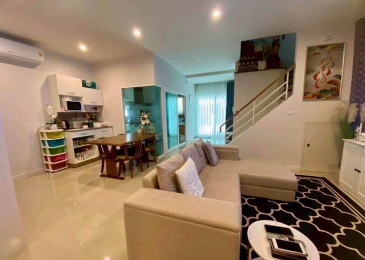 picture Two-story semi-detached house with complete functionality, near Pattaya city, in Supalai Ville village. - 4/9
