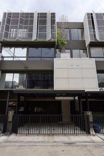 picture ✨For rent TownHouse Nue Hybe Suksawaty✨LineID: @Propvel (with @ in front)✨ - 1/9