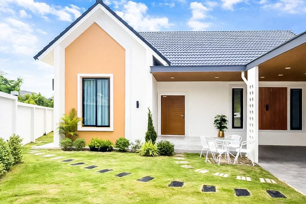 picture Corner House for Sale Na Kluea Pattaya Wide Land Plot - 13/13