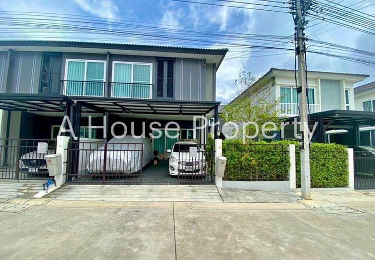 picture Two-story semi-detached house with complete functionality, near Pattaya city, in Supalai Ville village. - 1/9