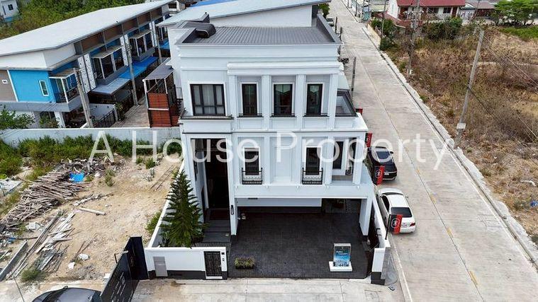 รูป ขายบ้านเดี่ยว โครงการคุณภาพ ทำเลเมืองใหม่ พระยาสัจจา ใกล้ตัวเมืองชลบุรี - รูปที่ 2/18