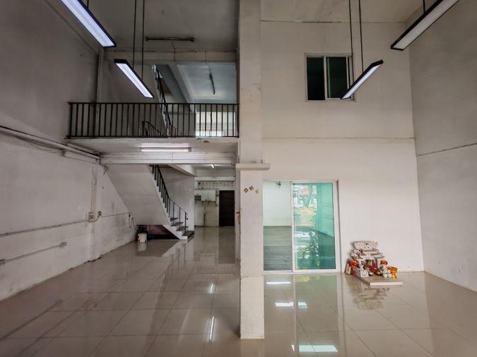 รูป ติดถนนใหญ่ ใกล้รถไฟฟ้า MRT คลองบางไผ่ 700 เมตร เช่าตึกแถว บางบัวทอง 2 คูหา ติด ถนนกาญจนาภิเษก  - รูปที่ 7/24