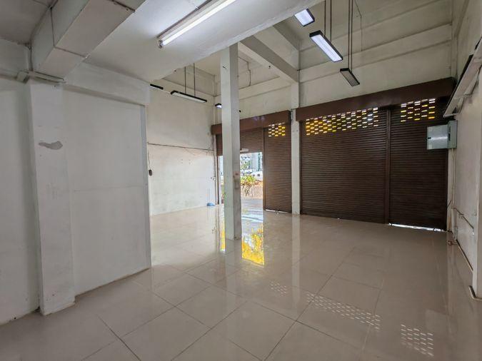 รูป ติดถนนใหญ่ ใกล้รถไฟฟ้า MRT คลองบางไผ่ 700 เมตร เช่าตึกแถว บางบัวทอง 2 คูหา ติด ถนนกาญจนาภิเษก  - รูปที่ 10/21