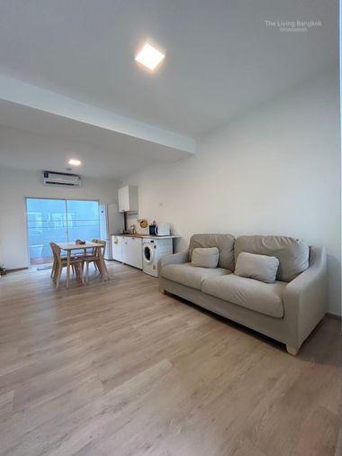 รูป ให้เช่าทาวน์โฮม Villaggio 2 ศรีนครินทร์-บางนา หลังริม สไตล์มินิมอล ใกล้ Mega Bangna (Rt-01) - รูปที่ 4/10