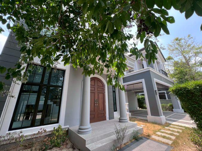 picture The Palazzo Srinakarin for rent - 1/24