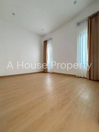 รูป บ้านเดี่ยวมือ 1 สร้างใหม่ ใกล้โลตัสใหญ่ศรีราชา ชลบุรี เดินทางสะดวก - รูปที่ 12/15