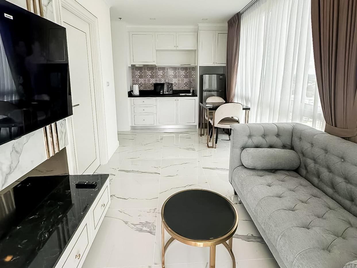 รูป The Empire Tower Pattaya 1 Bedroom Condo for Rent Sea View - รูปที่ 2/5