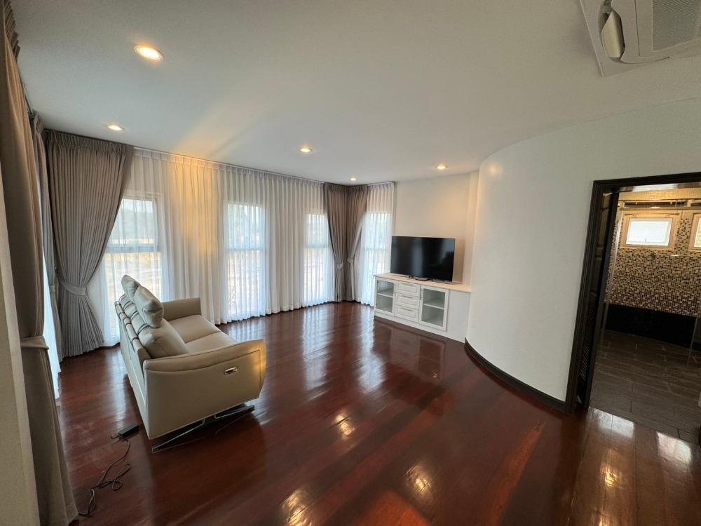 รูป sp3 📍 บ้านหรูพร้อมสระว่ายน้ำส่วนตัว ใกล้พัทยา | รีโนเวทใหม่ทั้งหลัง Tel.099-690-3486 ,064-242-6068 - รูปที่ 11/14